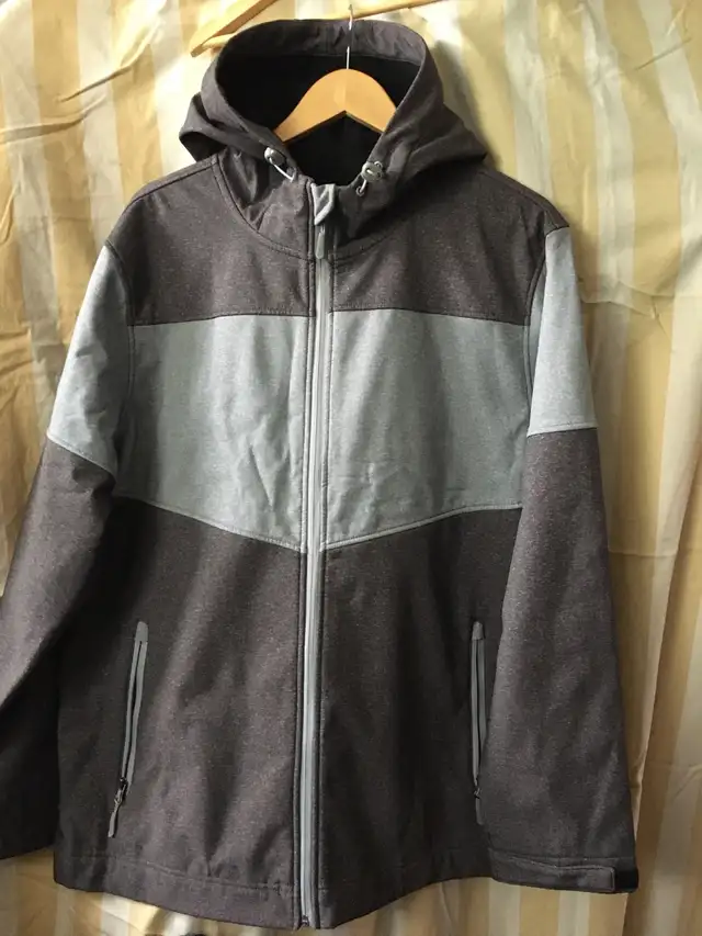Fall jacket in Men's in City of Montréal - Image 3