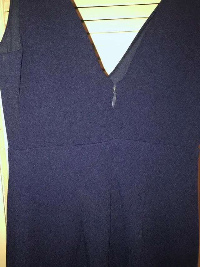 Lulu’s navy blue long gown maxi dress XS in Women's - Dresses & Skirts in City of Toronto - Image 10