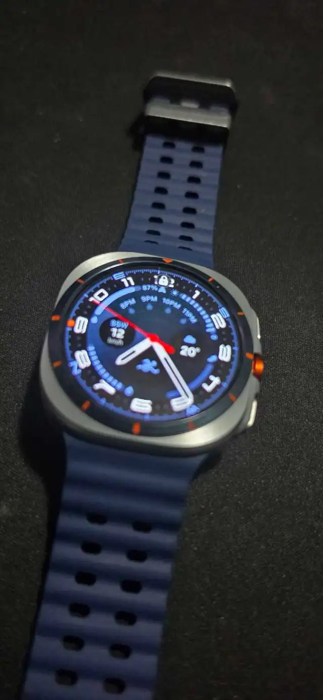 Samsung Galaxy Watch Ultra in General Electronics in City of Toronto - Image 3