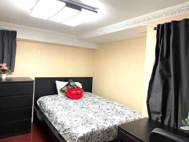 Chambre mueblee a louer (climatisation) in Room Rentals & Roommates in Gatineau