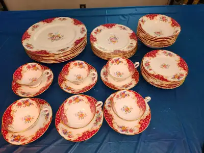 Gorgeous vintage English Paragon bone china Rockingham Red tea/d, View more