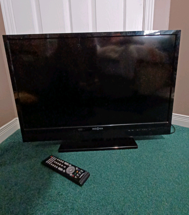 TV and accessories  in General Electronics in Hamilton