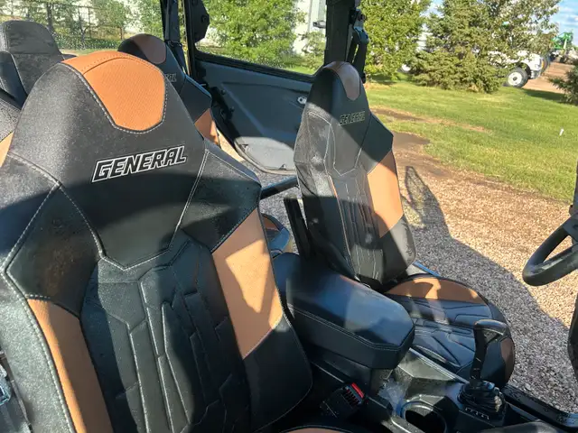 Polaris General in ATVs in Edmonton - Image 7