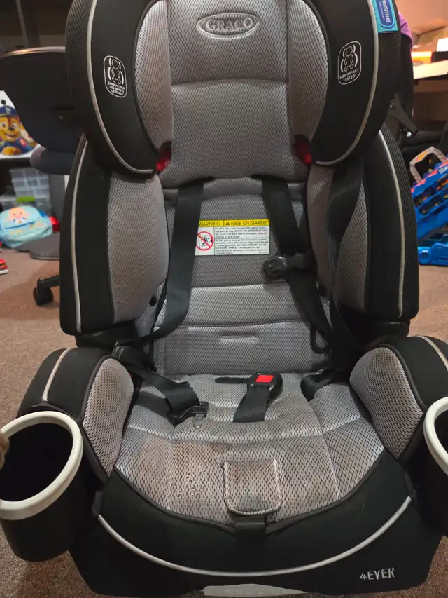 Car seats for sale in Strollers, Carriers & Car Seats in Edmonton - Image 4