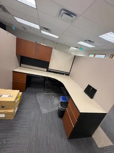 BEST OFFER for these office cubicles, no need to buy new ones when you can get these for cheaper! 4...