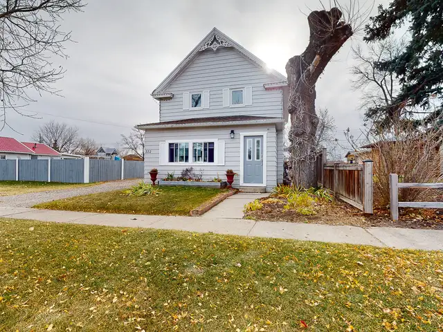 Updated 4 Bedroom Character Home on HUGE Double Lot   2 Garages