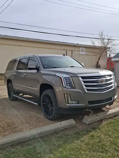 Selling my 2018 cadillac. It has been a great vehicle, just wanting to downsize to something smaller...