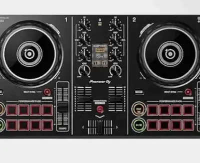 Pioneer DDJ-200 controller, View more