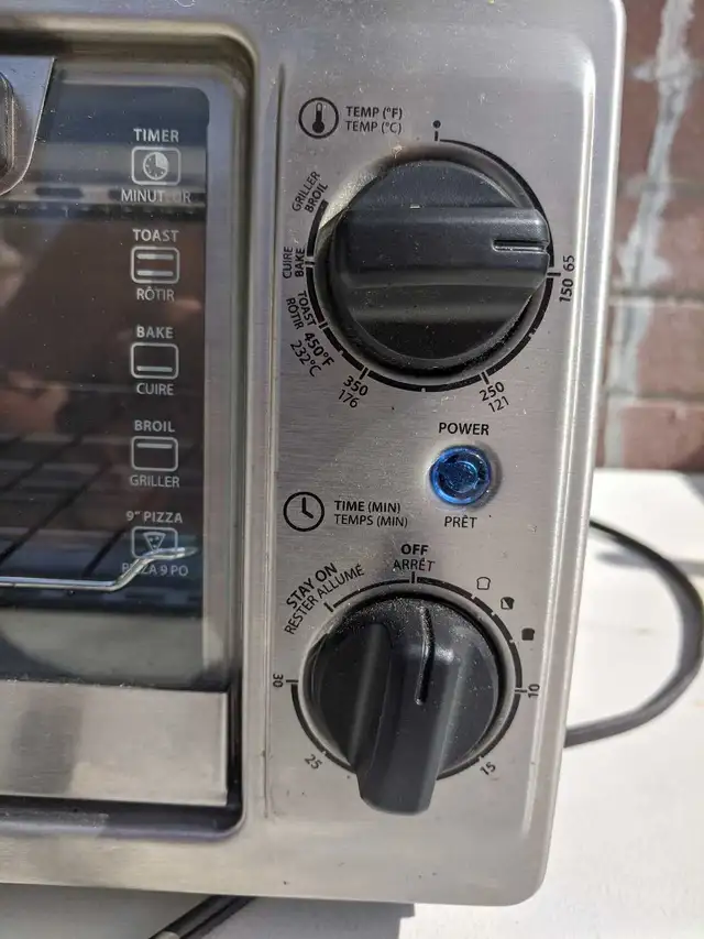 Toastmaster Toaster Oven "Like NEW" Fits 9" Pizza in Toasters & Toaster Ovens in Oshawa / Durham Region - Image 6