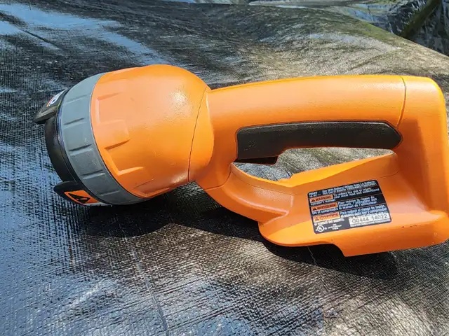 Ridgid 18Volt Battery Operated Flush Light Tool Only in Power Tools in Windsor Region - Image 7