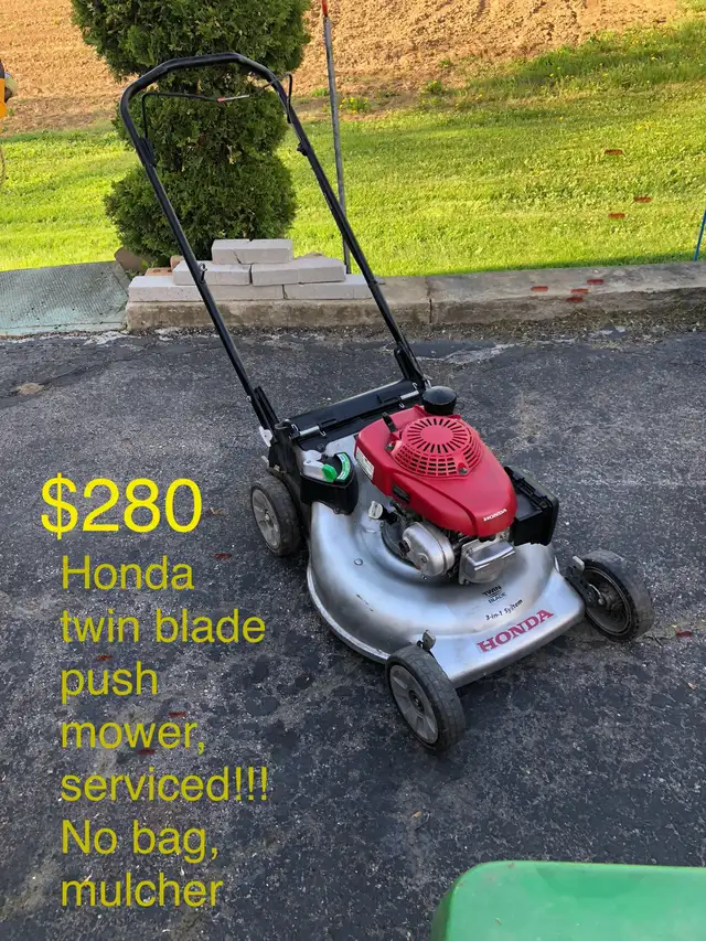 lawn mowers for sale in Lawnmowers & Leaf Blowers in Longueuil / South Shore - Image 5