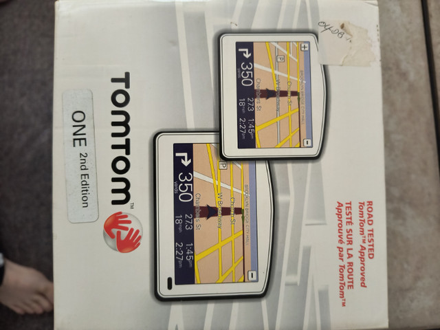 TomTom GPS unit, old but never used. in General Electronics in Sault Ste. Marie - Image 2