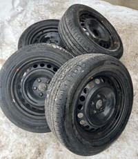 225/60r17 Kumho All Season tires in rims 5x114.3