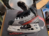 Bauer Junior Hockey Skates size 4D