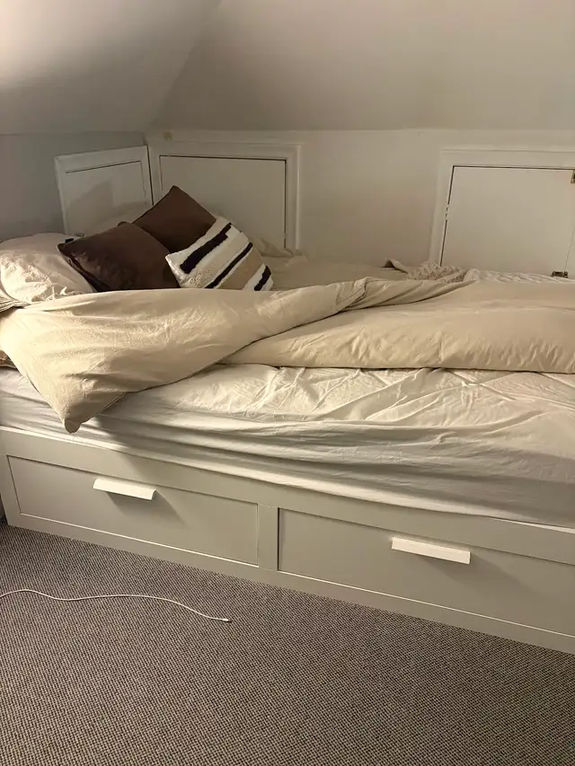 IKEA BRIMNES BED Twin/Double in Beds & Mattresses in Kingston - Image 3