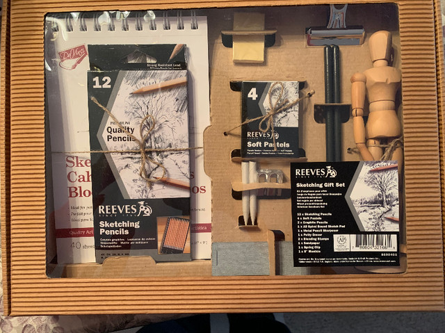 Sketching Gift Set : REEVES : Never Used : NEW : As Shown in Hobbies & Crafts in Cambridge
