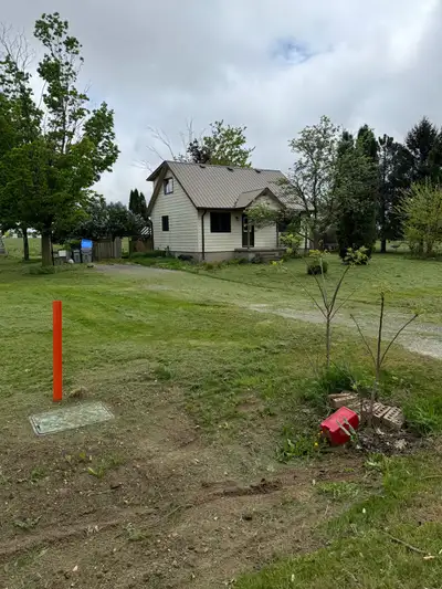 Charming 1 1/2 storey 3 bedroom 1 bathroom house located on a 1 acres lot located just outside of Po...