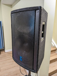 2x Yorkville Elite EF500P 800W PA Speakers
