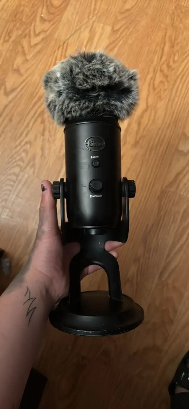 Blue yeti in Performance & DJ Equipment in Laurentides - Image 2