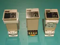 Omron Photoelectric Switch Amplifiers with Bases $30.00 each