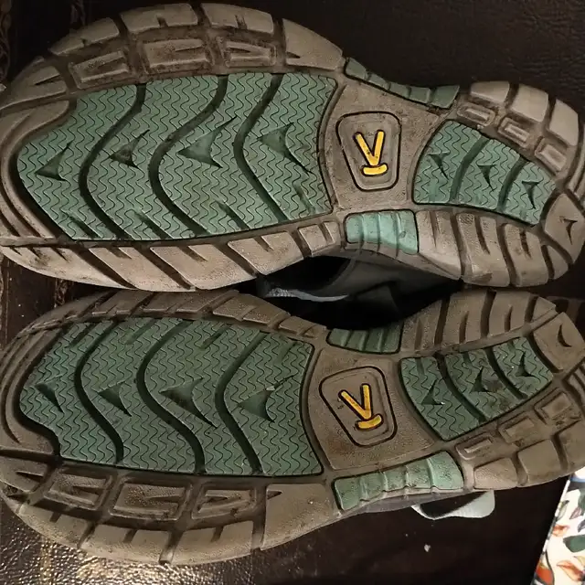 Women's Sneakers, Winter boots & Sandals/Water shoes in Women's - Shoes in Edmonton - Image 11