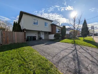 Yearly Rental — Available July 1st Spacious 4-room home, fully furnished and move-in ready. Features...