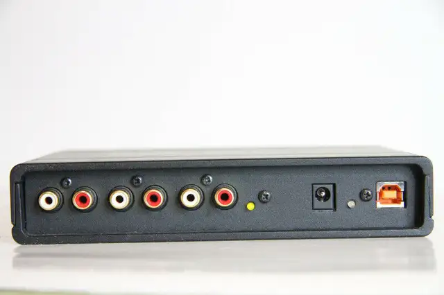 RANE SL3 Serato Scratch Live DJ USB Audio Interface in Performance & DJ Equipment in City of Toronto - Image 4