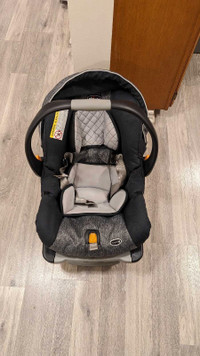 Chicco key fit car seat + Base