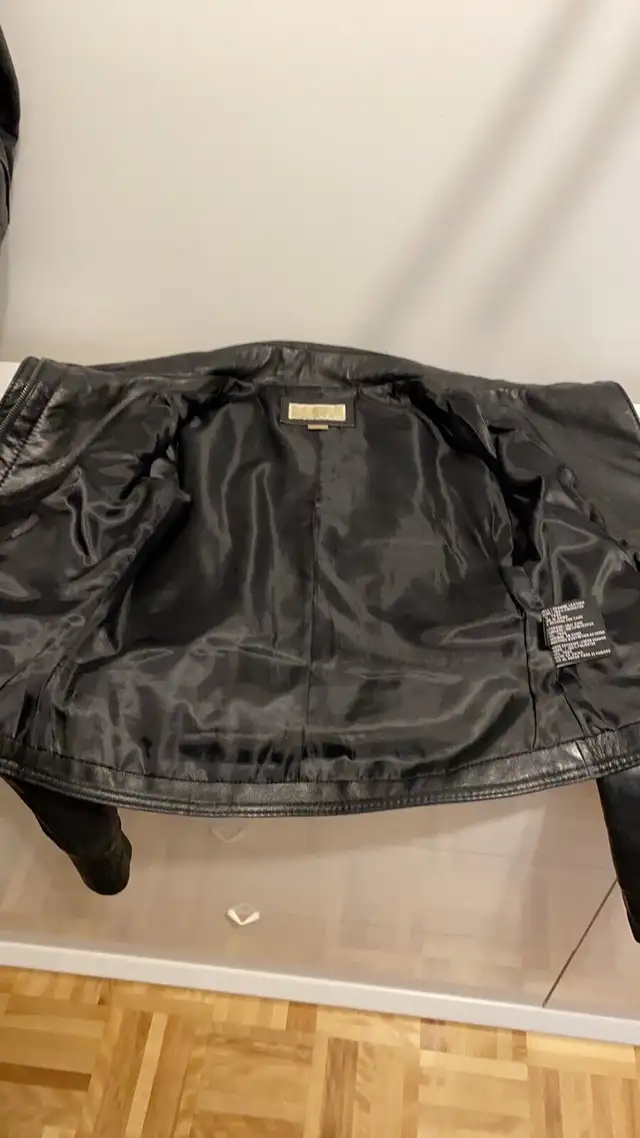 Michael Kors leather jacket  in Women's - Tops & Outerwear in Laval / North Shore - Image 8