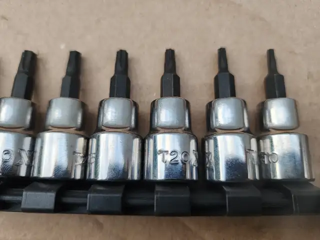 Mastercraft Maximum 9 Pc 3/8 Drive Socket Set W Plastic Holder in Hand Tools in Windsor Region - Image 9