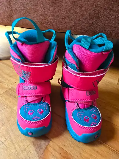 Kids Burton snowboard Boots size 7/8, View more