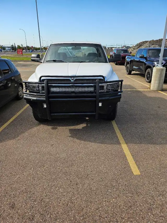 2001   2cd Gen Dodge Ram truck