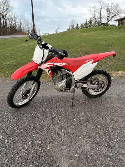 2019 Honda CRF250F – Great Condition, Trail Ready Reliable, easy-to-ride trail bike in great conditi...