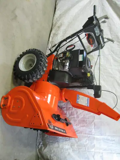 Souffleuse ARIENS 32 pouces PROFESSIONAL Snowblower Souffleur, View more