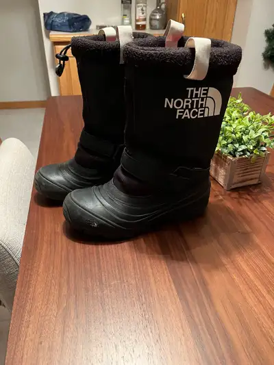 Youth North Face winter boots , View more