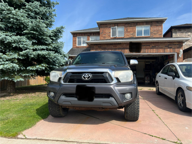 2013 Toyota Tacoma in Cars & Trucks in Oakville / Halton Region - Image 3