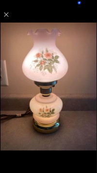 Vintage Hurricane Lamp with three light settings.