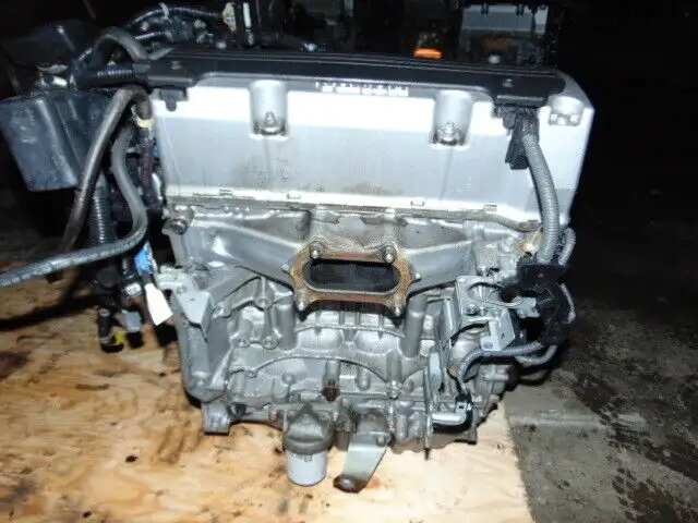 08-12 MOTEUR HONDA ACCORD 2.4L K24A iVTEC ENGINE LOW MILEAGE in Engine & Engine Parts in West Island - Image 5