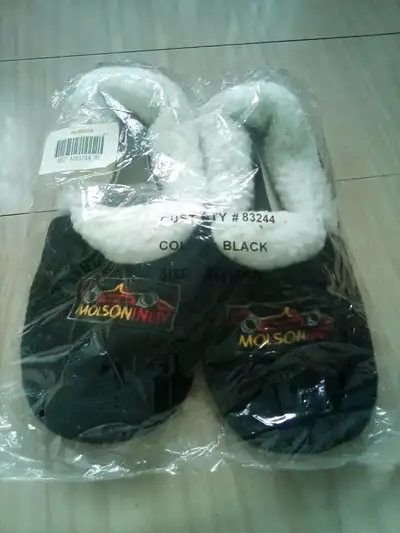 Men' s Molson Indy House Slippers - New in Pkg., View more