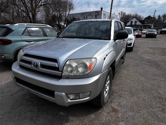 Toyota 4Runner — photo 3