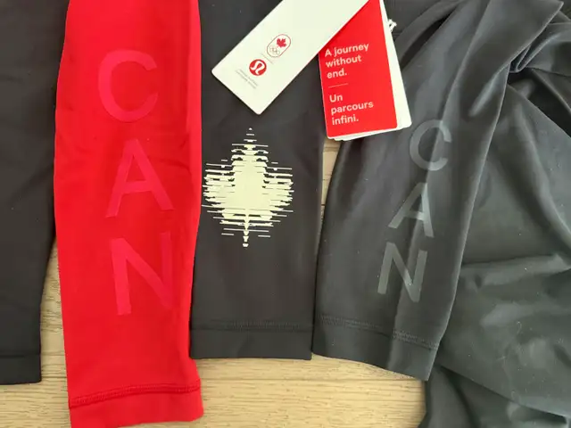 lululemon team Canada olympics side 4 leggings new  in Women's - Bottoms in St. Albert - Image 2
