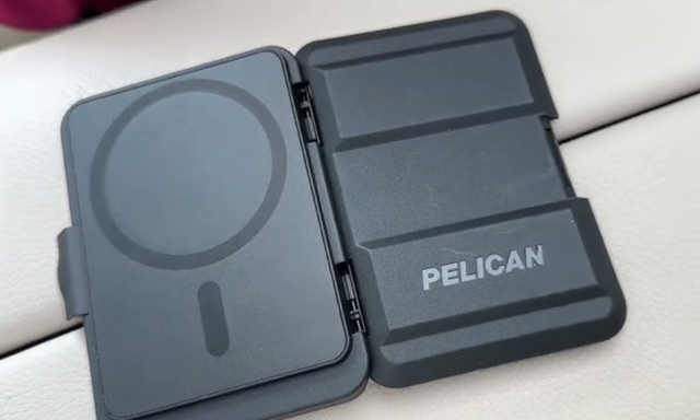 Pelican MagSafe Wallet for iPhone | Snap-On Card Holder in Cell Phone Accessories in City of Toronto - Image 3