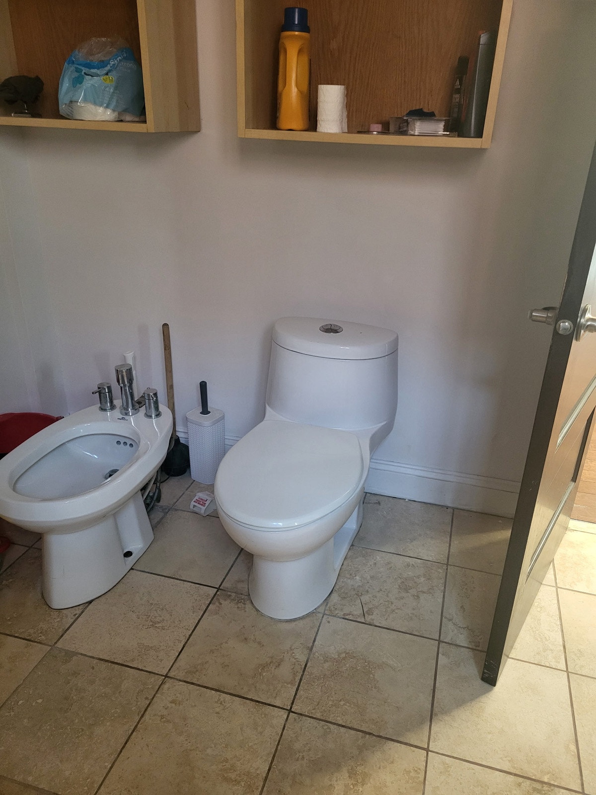 Chambre à louer dans un 5 1/2 à St-Leonard — photo 3