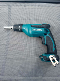 Cordless drywall screwdriver MakitaDFS451