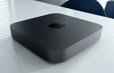 I am selling a Mint Space Grey 2020 Apple Mac Mini 5K Compter (3.6GHz Intel Quad Core i3 Processor,...