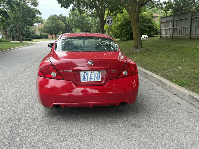 Nissan Altima Coupe (Premium Package) in Cars & Trucks in City of Toronto - Image 3