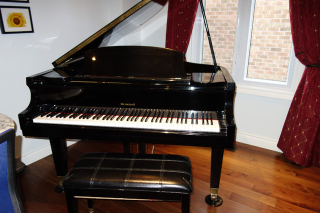 Baby Grand Piano in Pianos & Keyboards in Markham / York Region - Image 2