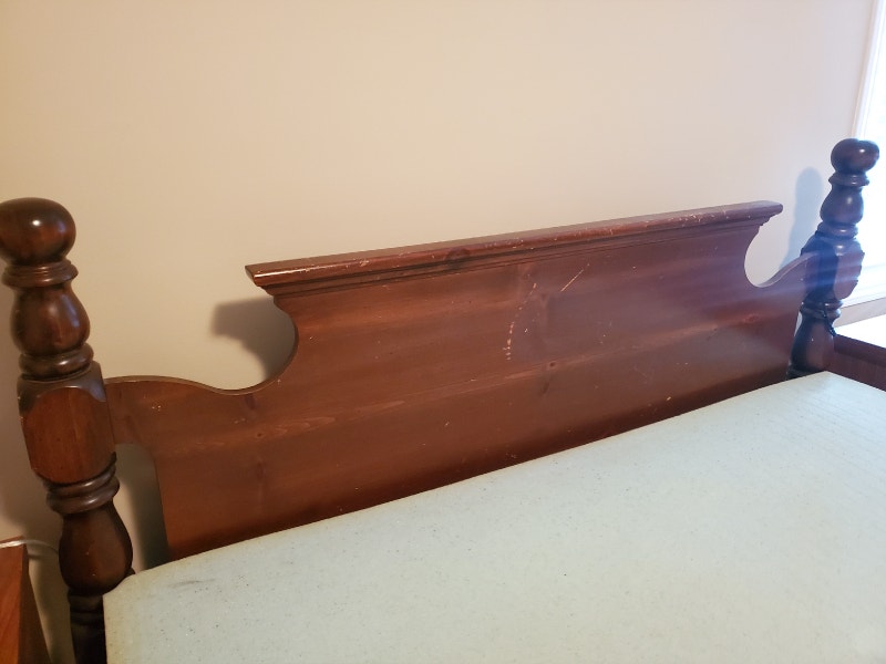 Solid Wood Bed Frame with Serta Mattress and Boxspirng Beds