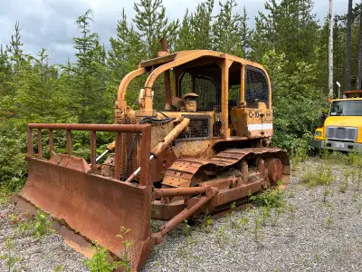 1980 International TD15 This classic 1980 TD15 Cat dozer is a solid workhorse, ideal for acreage or...
