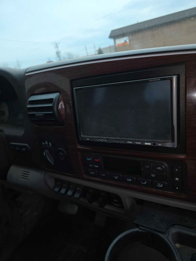 2006 Ford  f250 in Cars & Trucks in Hamilton - Image 3